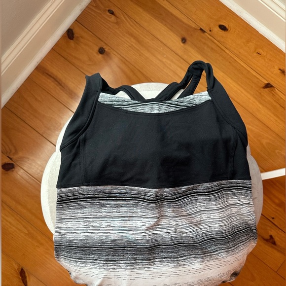 Athleta Cross Back Tank - Picture 4 of 4